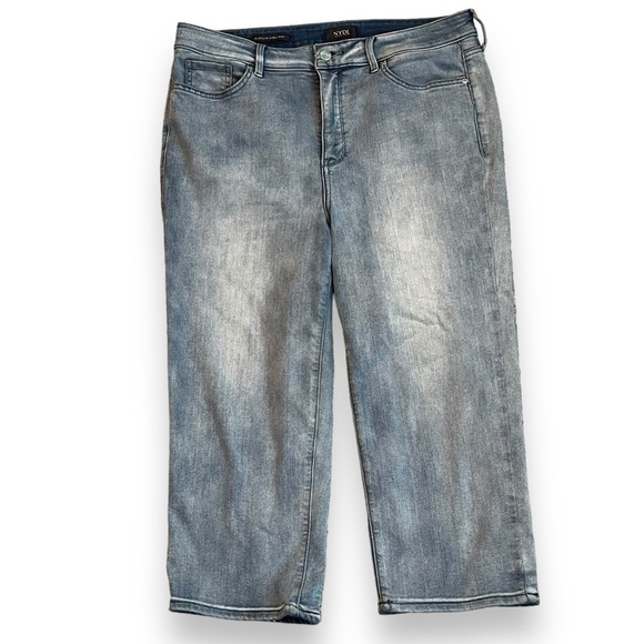 NYDJ Marilyn Straight Crop Jeans Stretch Denim Tencel Lift Tuck Light Wash SZ 14 - Picture 1 of 9
